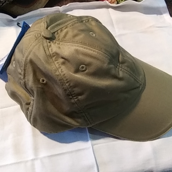 Accessories - 🍀 Hammacher schlemmer hat